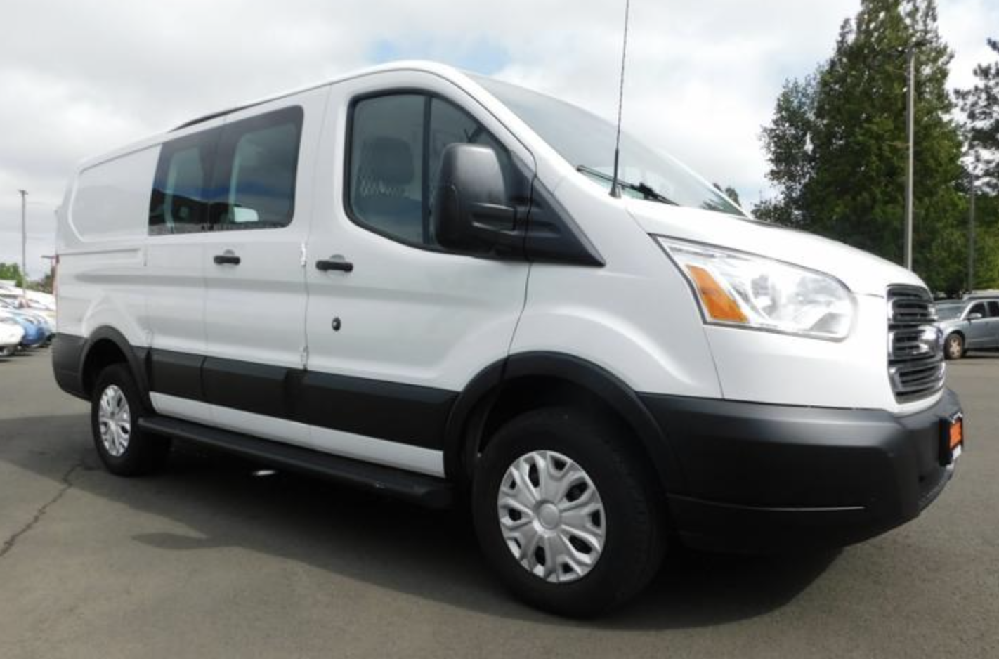 2015 Ford Transit 250 Van Low Roof w/60/40 Side Door w/RWB Van 3D